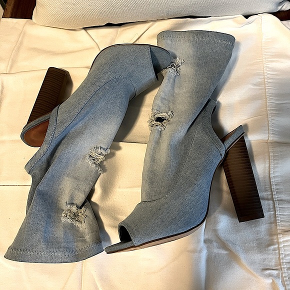 Denim booties - Picture 2 of 12